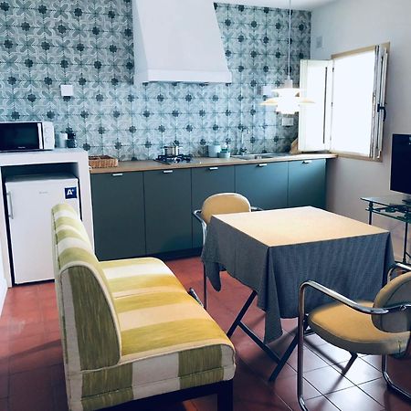 Apartamentos Tibula Museo Mérida Kültér fotó